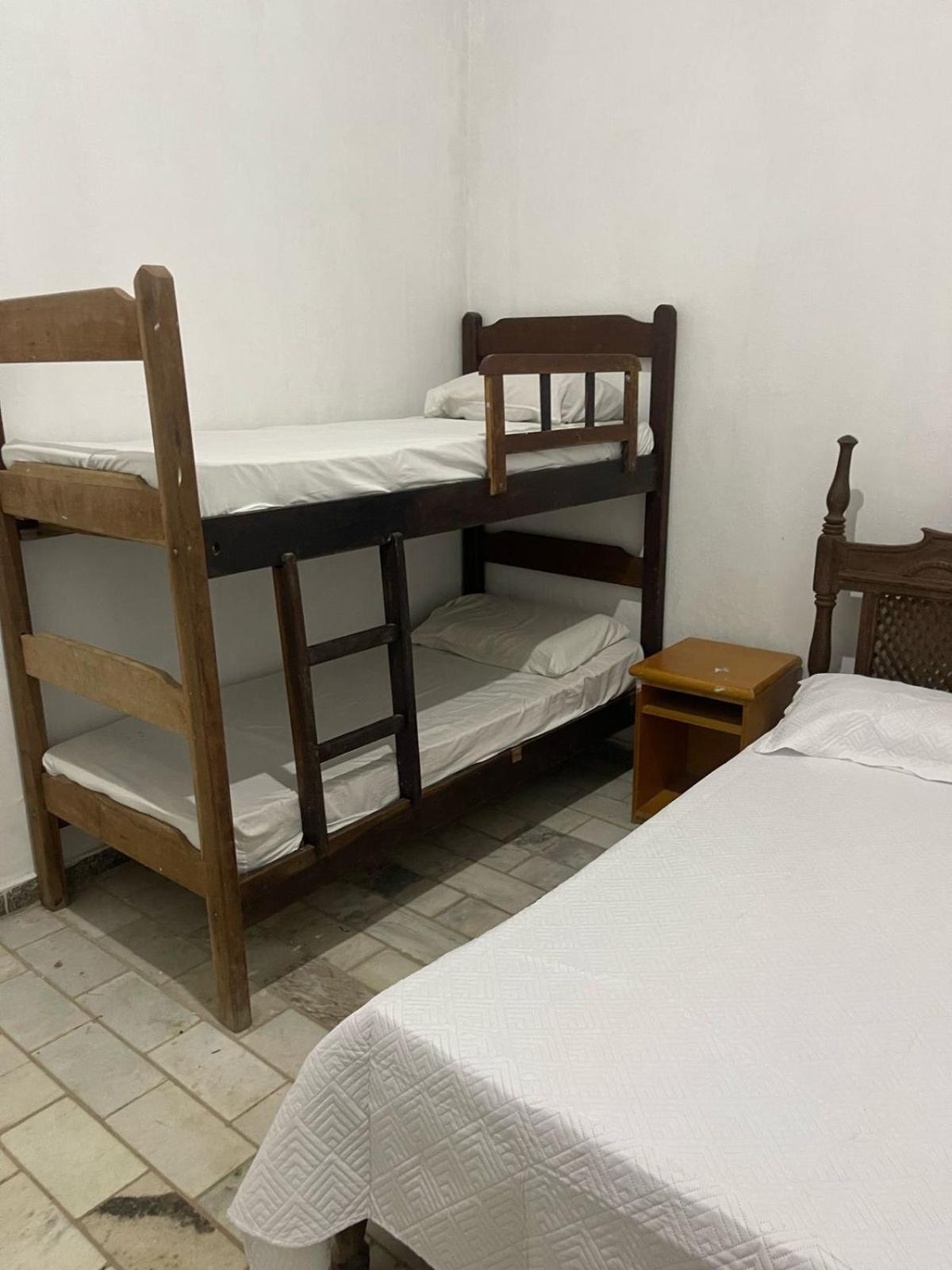 Vila Iriri - Pousada E Camping อันเชียตา ภายนอก รูปภาพ