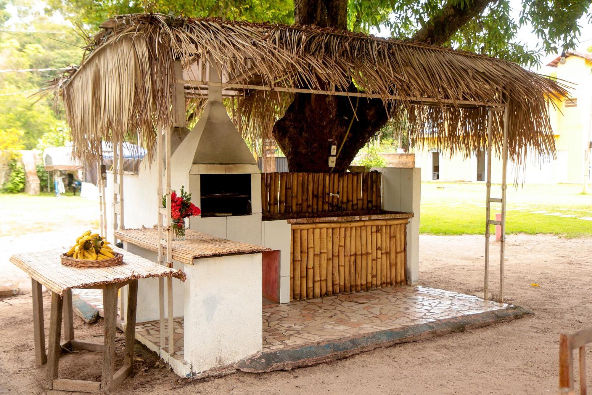 Vila Iriri - Pousada E Camping อันเชียตา ภายนอก รูปภาพ