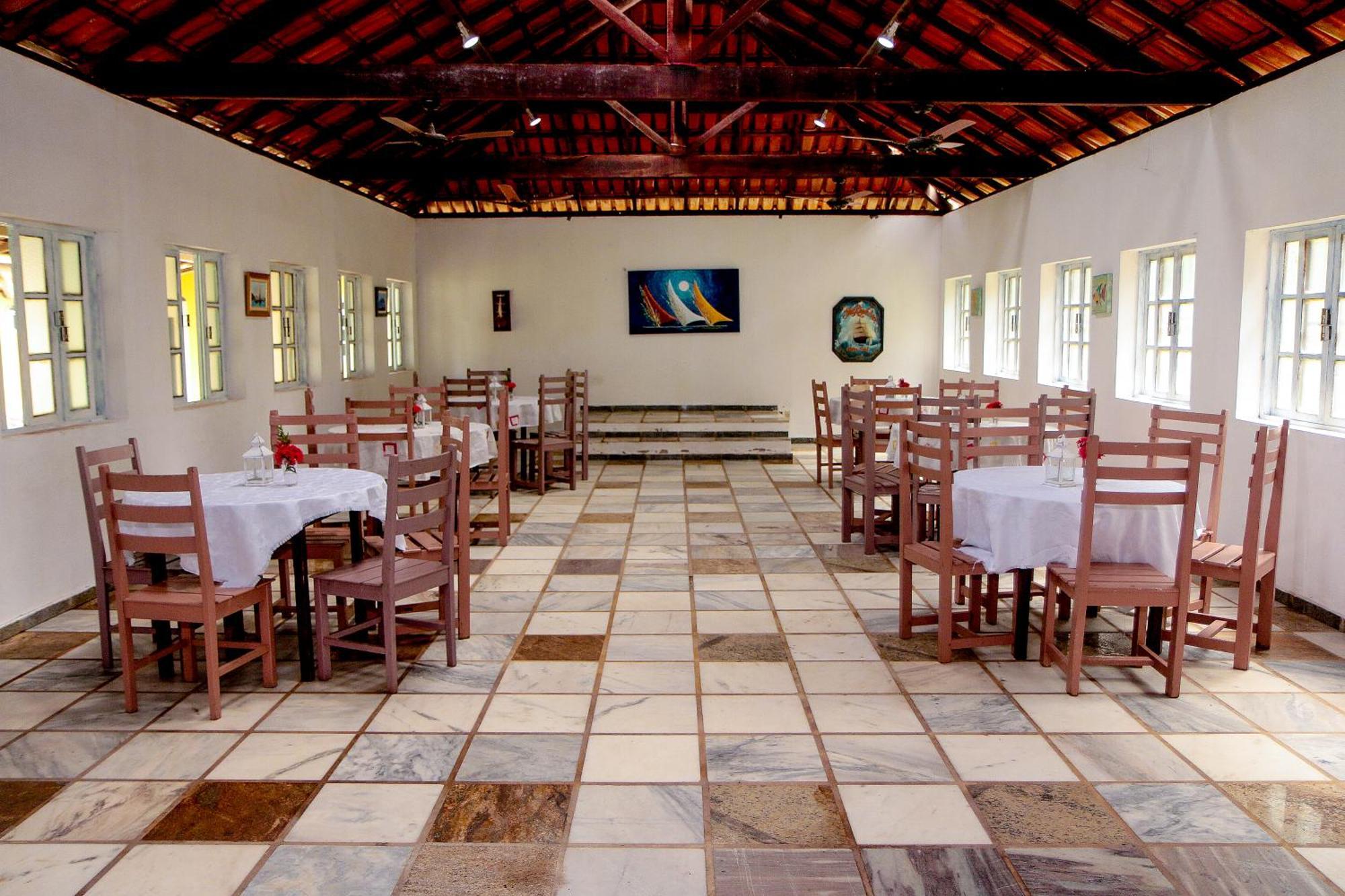 Vila Iriri - Pousada E Camping อันเชียตา ภายนอก รูปภาพ