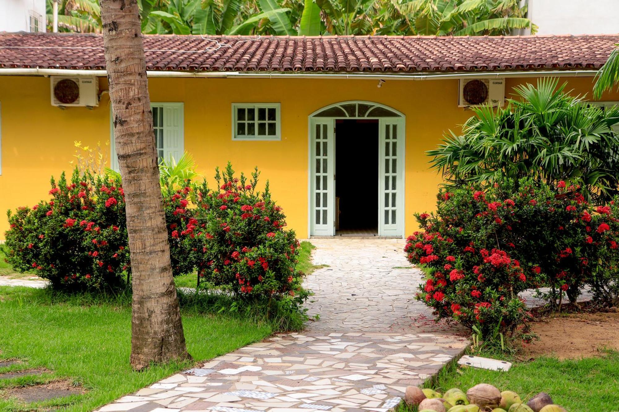 Vila Iriri - Pousada E Camping อันเชียตา ภายนอก รูปภาพ