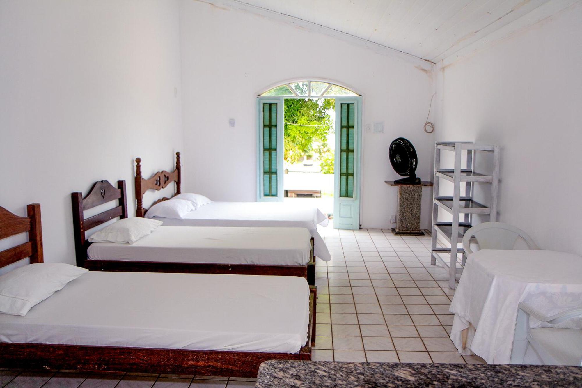 Vila Iriri - Pousada E Camping อันเชียตา ภายนอก รูปภาพ